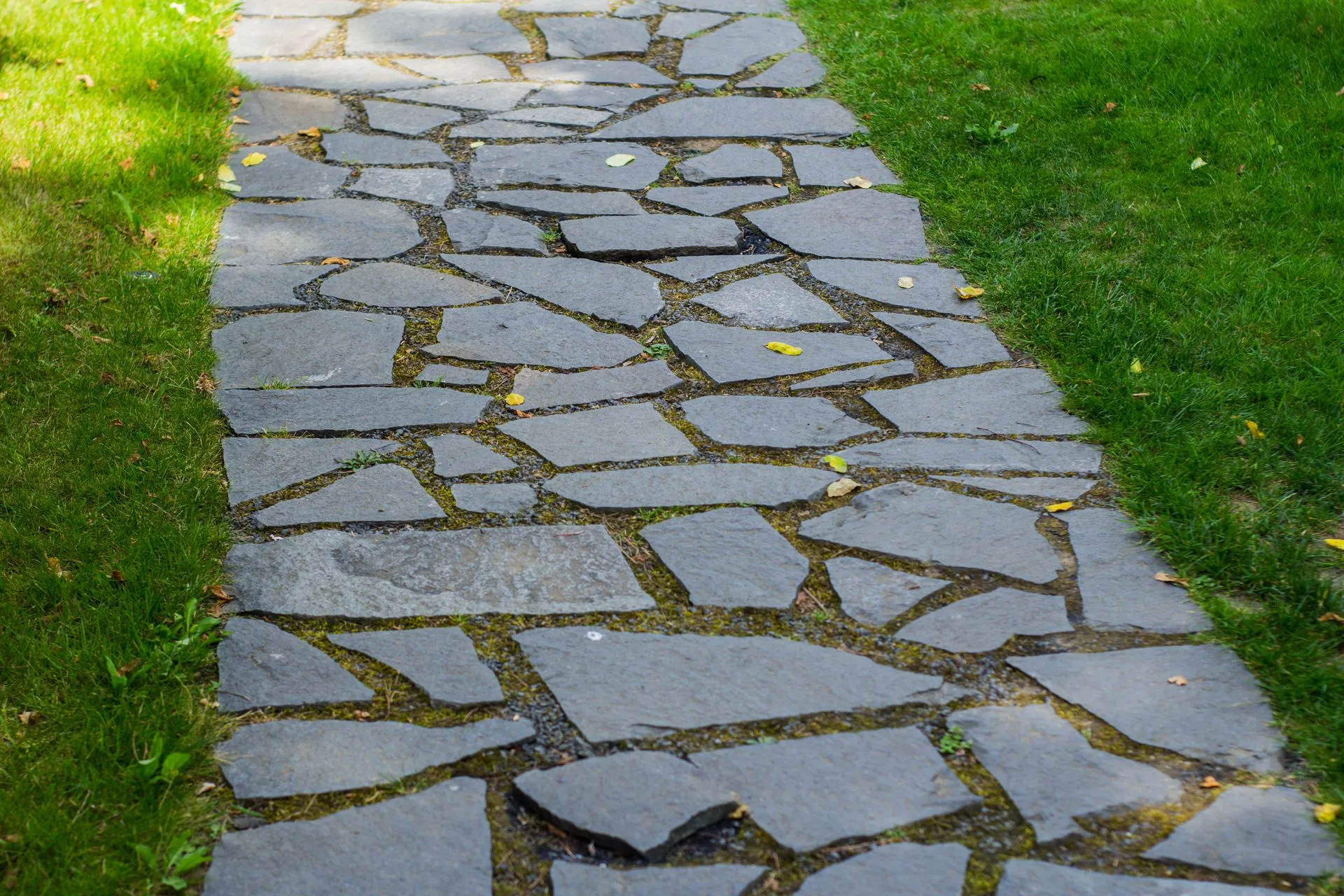 Flagstone walkway in Prescott, AZ
